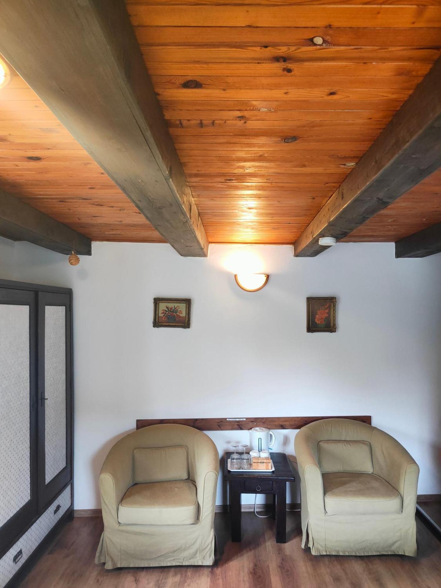 Bed And Breakfast Tvrz Velká Bukovina エクステリア 写真