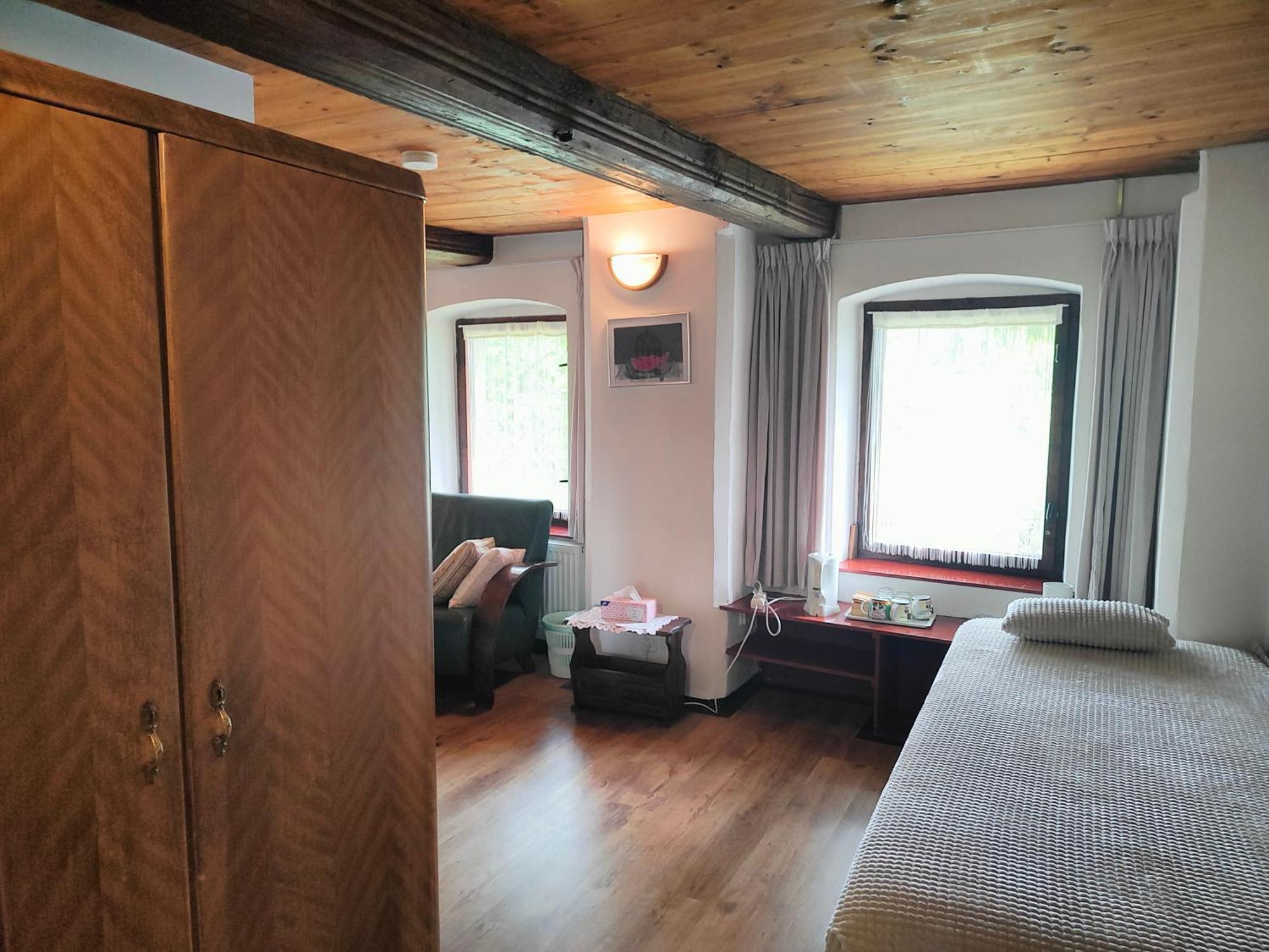 Bed And Breakfast Tvrz Velká Bukovina エクステリア 写真